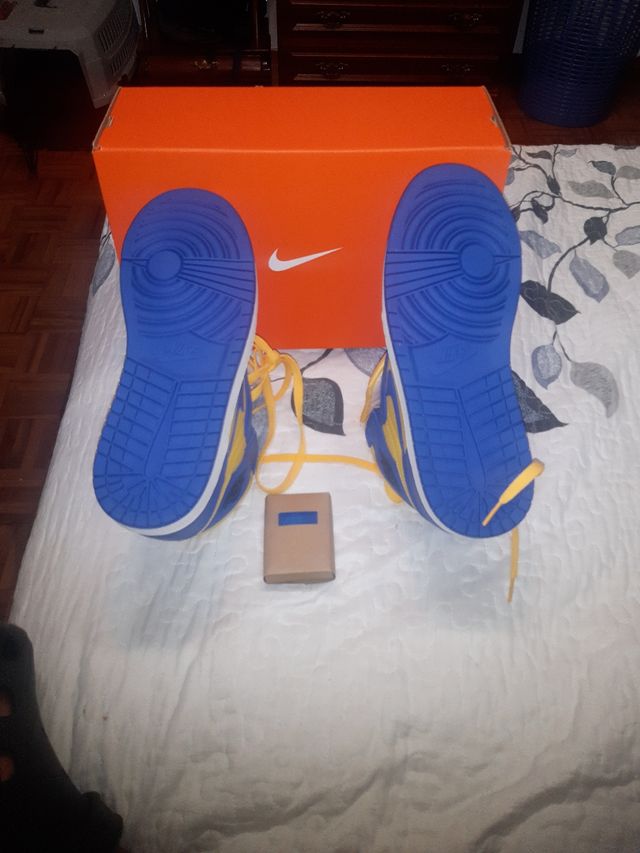 Air Jordan 1 Retro High OG Azul-Amarillo