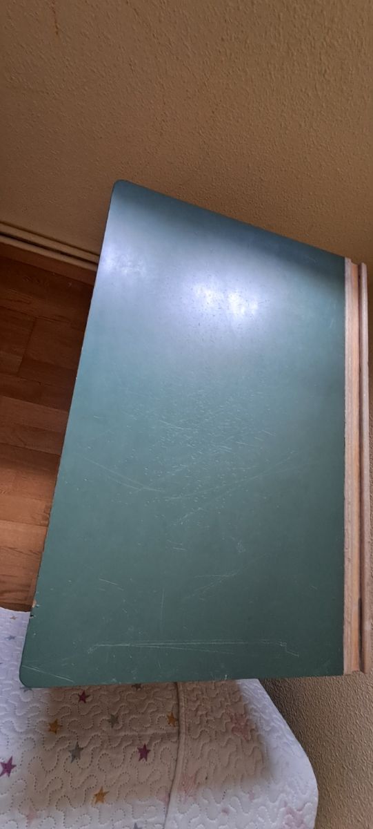 Pupitre escolar vintage infantil