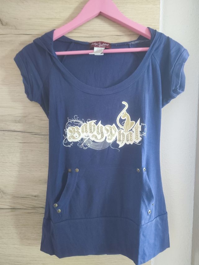 Camiseta Baby Phat azul con capucha