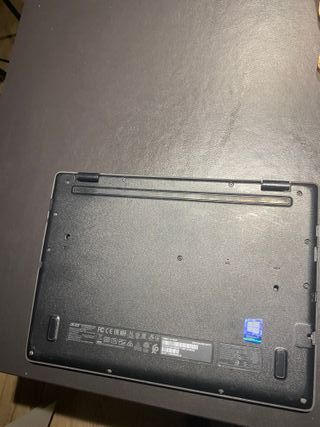 Portátil Acer TravelMate - Gris Oscuro
