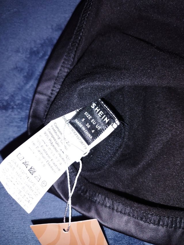 Vestido negro polipiel otoño