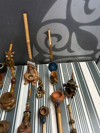 Collezione di 12 pipe decorative