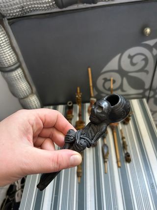 Collezione di 12 pipe decorative