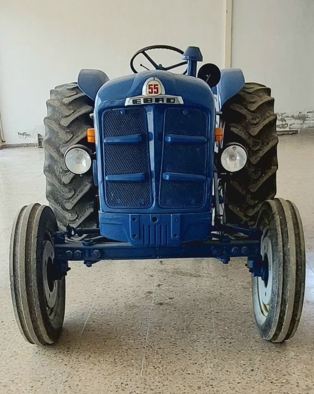 TRACTOR EBRO Super 55 clásico