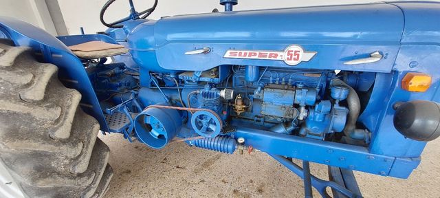 TRACTOR EBRO Super 55 clásico