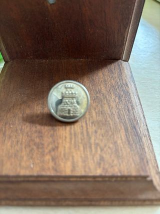 Botones antiguos militares