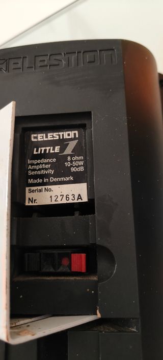 Altavoces Celestion negros