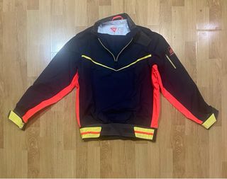 Cortavientos deportivo - Negro/Rojo