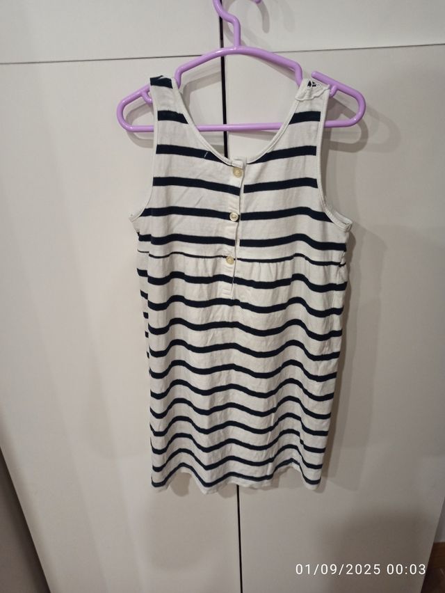 Vestidos niña marca gocco. 10 € unidad, 26€ lote