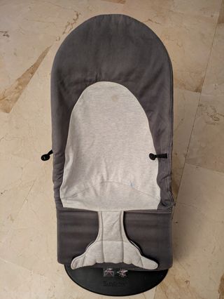 Hamaca Babybjörn bebé con juguete móvil 