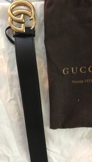 Cinturón Gucci GG Buckle - Negro/Dorado