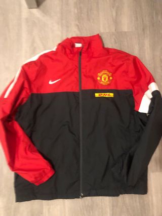 Chaqueta Nike Manchester, roja y negra