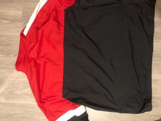 Chaqueta Nike Manchester, roja y negra