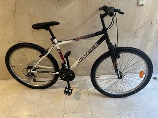Bicicleta de montaña de 26 pulgadas 