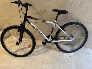 Bicicleta de montaña de 26 pulgadas 