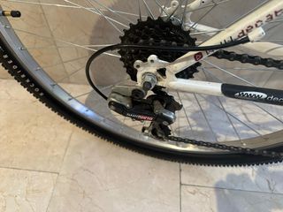 Bicicleta de montaña de 26 pulgadas 