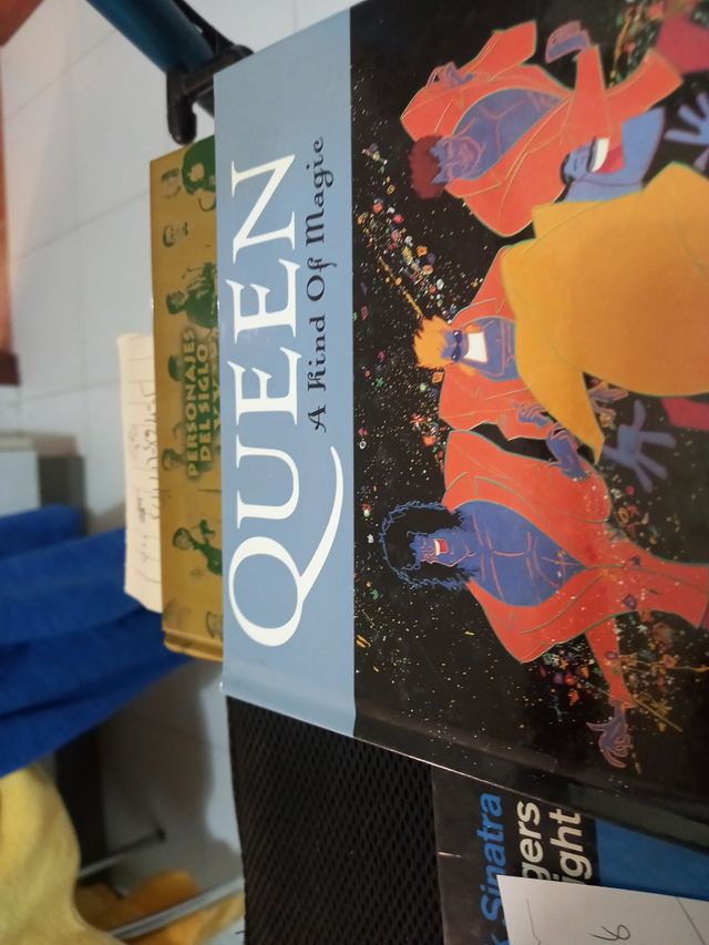 Libro Queen - A Kind Of Magic