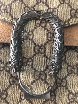 Borsa Gucci GG Marmont.
Replica di alta qualità