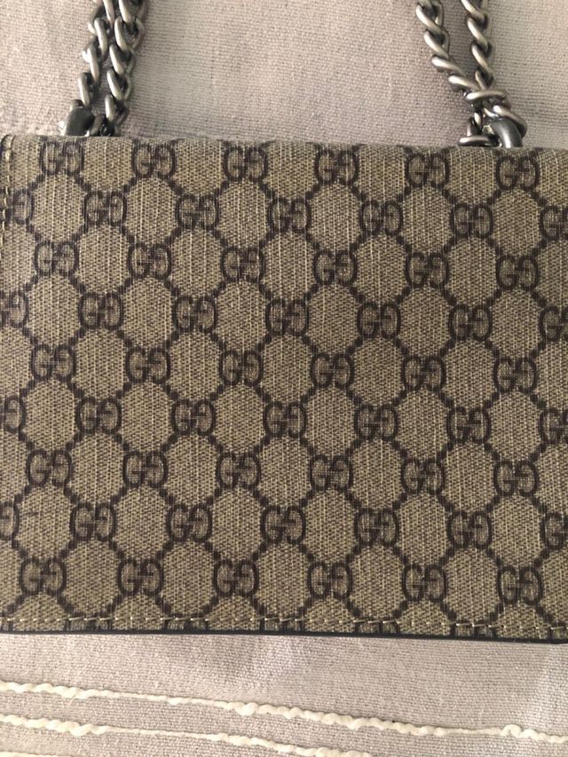 Bolso Gucci GG Marmont.
Réplica de gran calidad