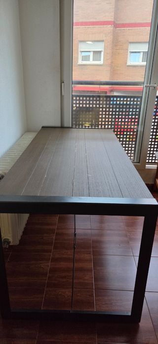Mesa comedor - metal y madera