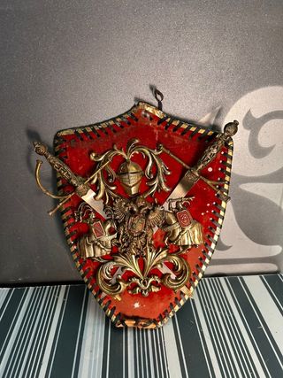 Escudo antiguo decorativo