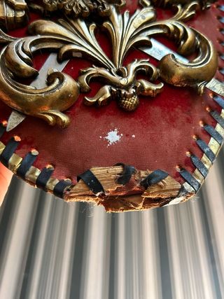 Escudo antiguo decorativo