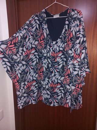 Blusa estampada - Talla L