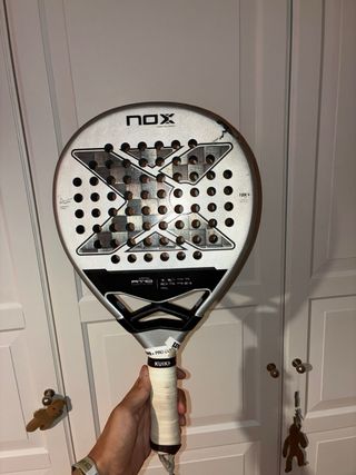 Pala pádel Nox AT10 18K