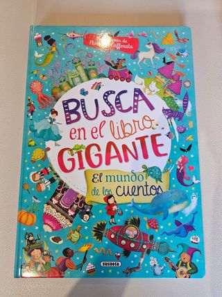 Busca en el libro gigante