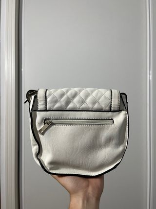 Bolso bandolera blanco acolchado