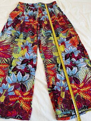 Pantalones anchos y súper ligeros 