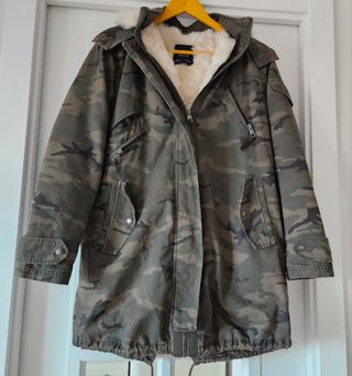 Parka Zara camuflaje - Forro borreguillo