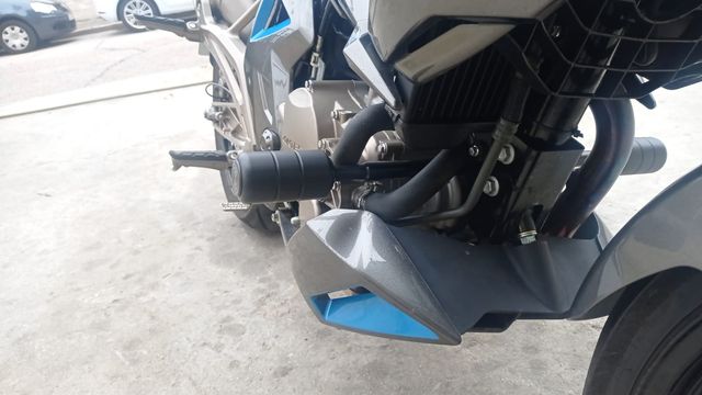 Protectores anticaída Zontes 310-Rayza