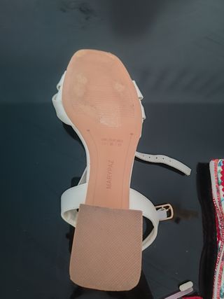 Sandalias tacón ancho beige/blanco talla 38