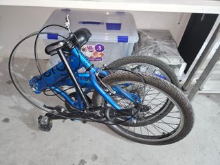 Bicicleta plegable azul