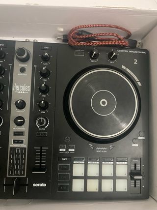 Mesa de mezclas Hercules DJControl Inpulse 300MK2