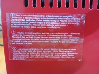 Cargador baterías FERVE F-811 45-180Ah
