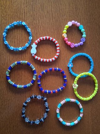 Pulseras artesanales - multicolor