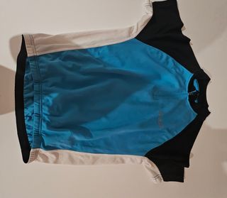 Conjunto ciclismo niño, para edad de 10 a 12 años.