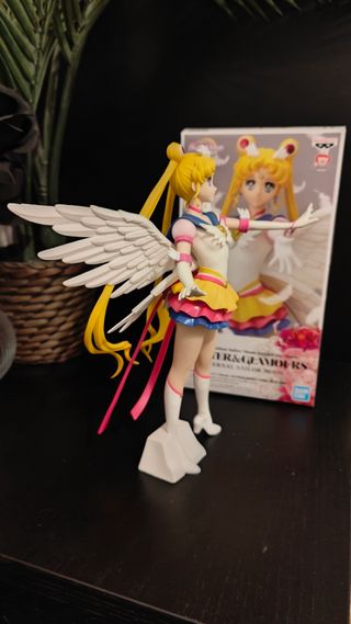 Figura Sailor Moon Eternal