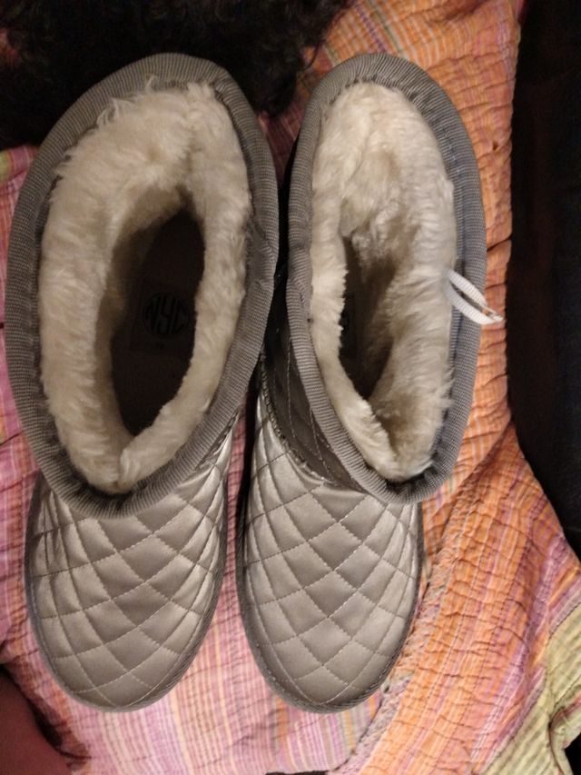 Botines Merkal plateados