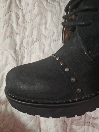 Zapatos negros cordones mujer