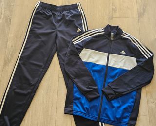 Chándal Adidas nuevo