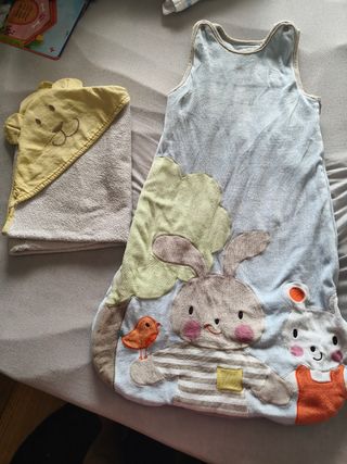 Saco de dormir invierno y toalla para bebé 