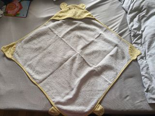 Saco de dormir invierno y toalla para bebé 