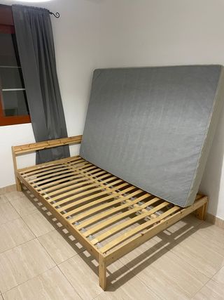 Cama matrimonio madera con colchón 
