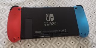 Nintendo Swith original con base de conexión