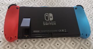 Nintendo Swith original con base de conexión
