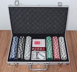 Maletín Póker: fichas, dados, cartas