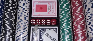 Maletín Póker: fichas, dados, cartas